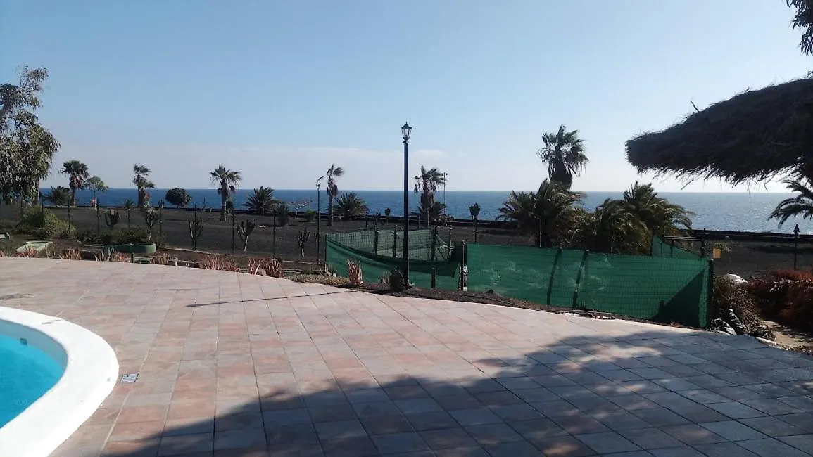 Tuscan Apartment Mit Meerblick Und Terrasse Costa Teguise