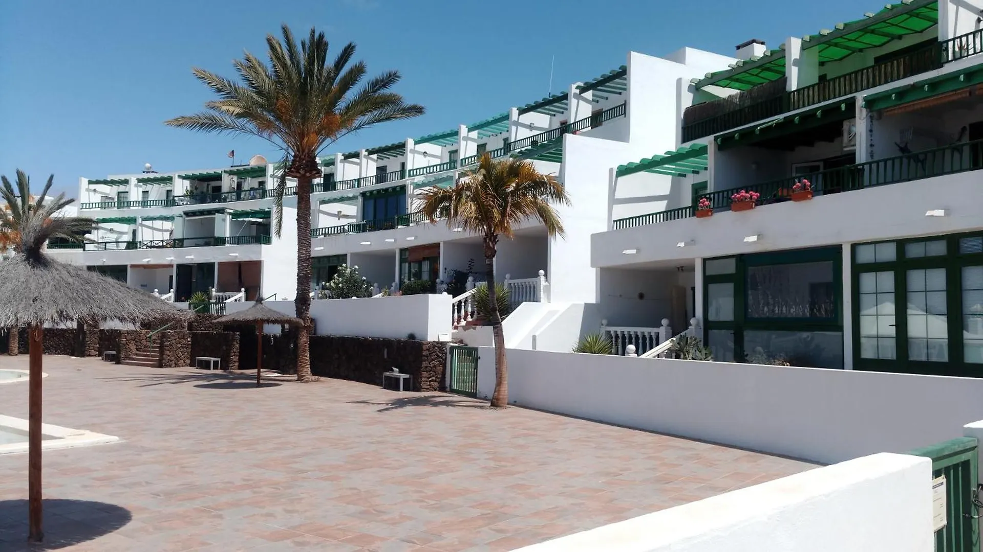 Tuscan Apartment Mit Meerblick Und Terrasse Costa Teguise