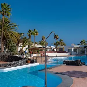 Beautiful On The Seafront Apartment