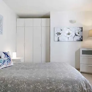 La Roca Apartment